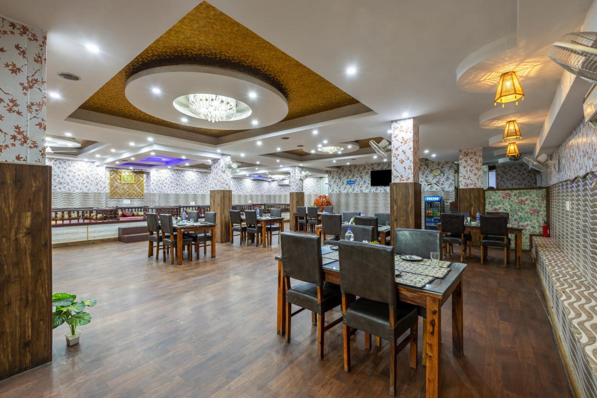 Kabul Hotel By Nexhub Palace - Medanta Gurgaon Bagian luar foto