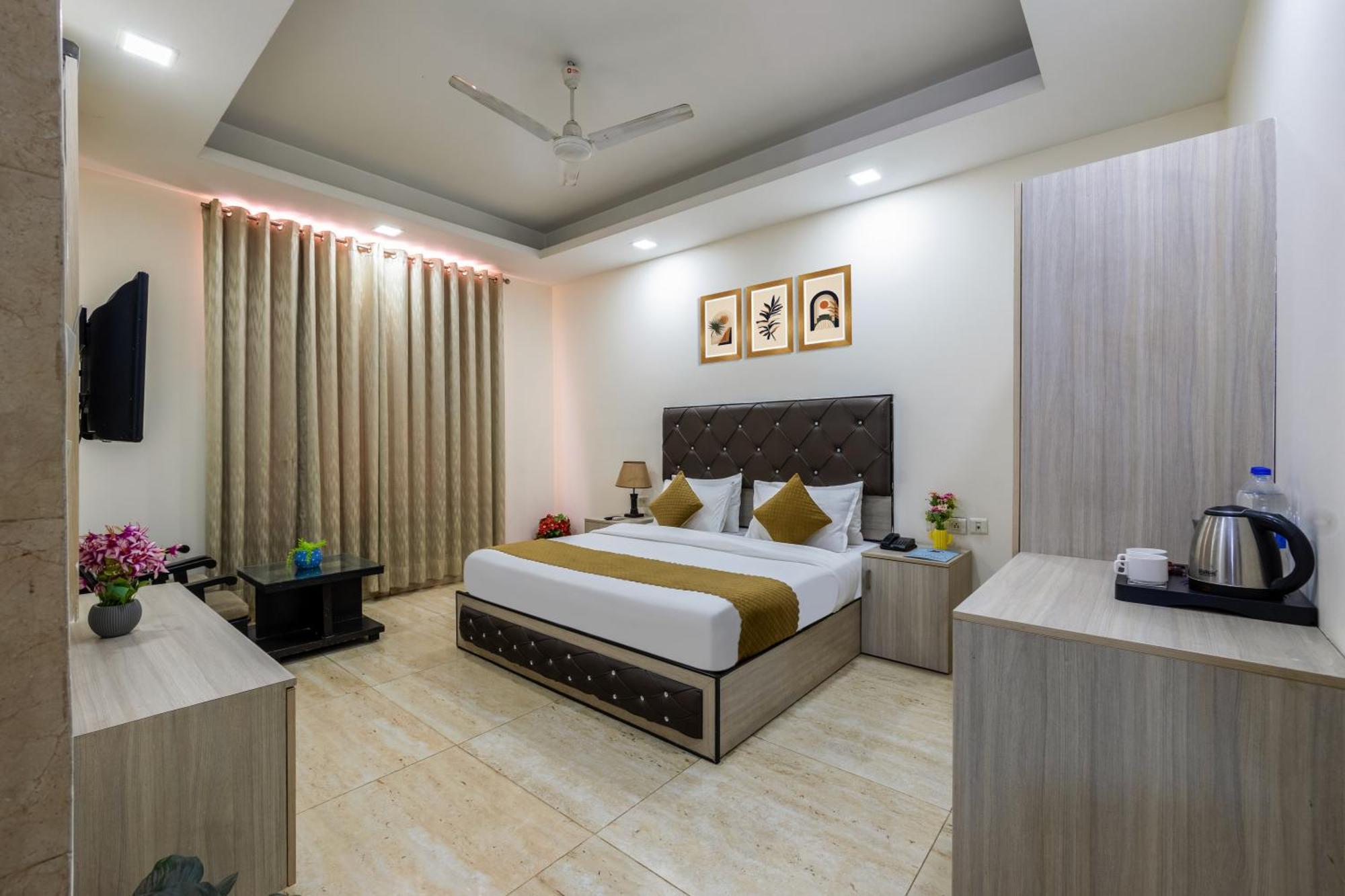 Kabul Hotel By Nexhub Palace - Medanta Gurgaon Bagian luar foto