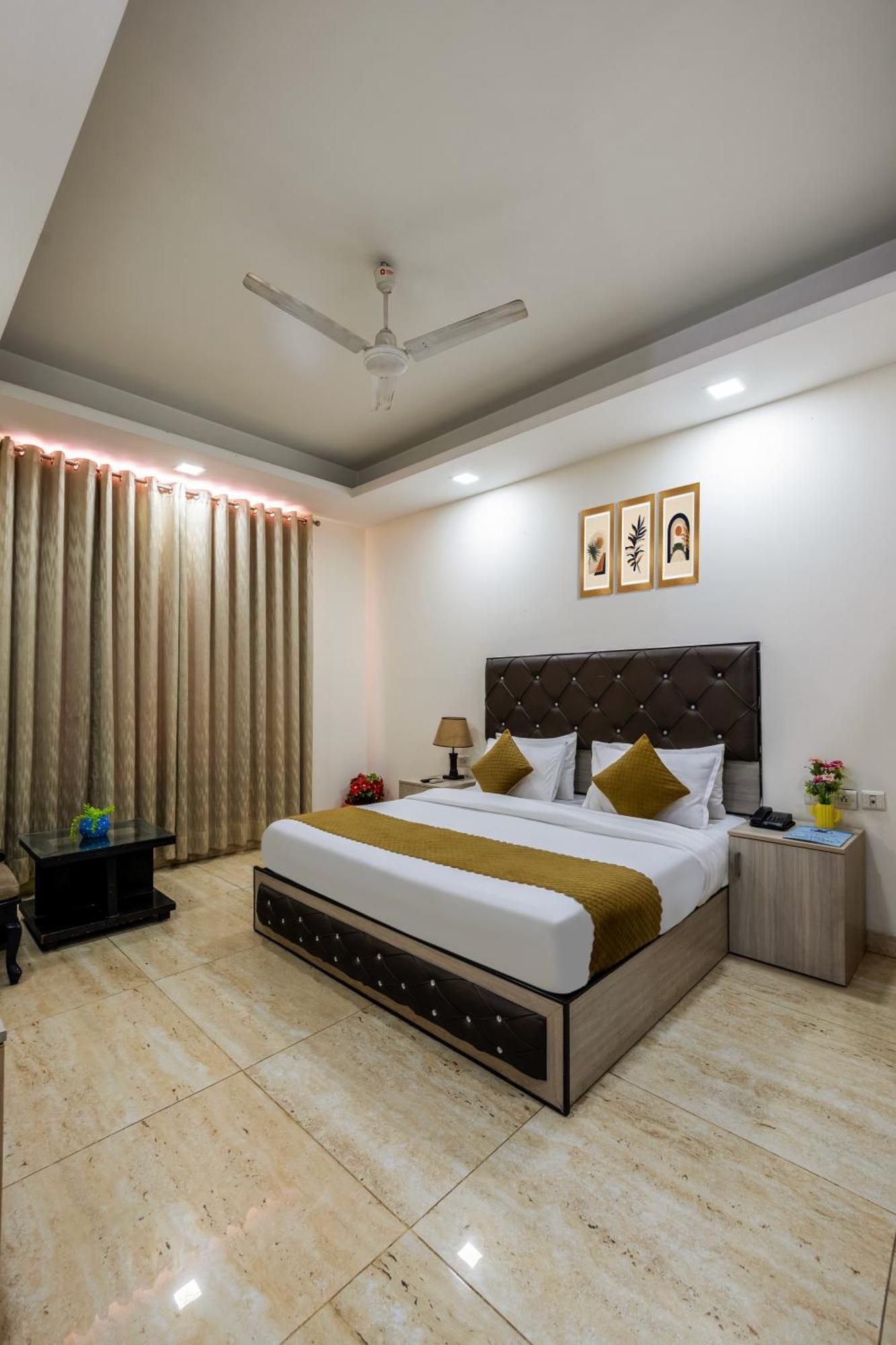 Kabul Hotel By Nexhub Palace - Medanta Gurgaon Bagian luar foto
