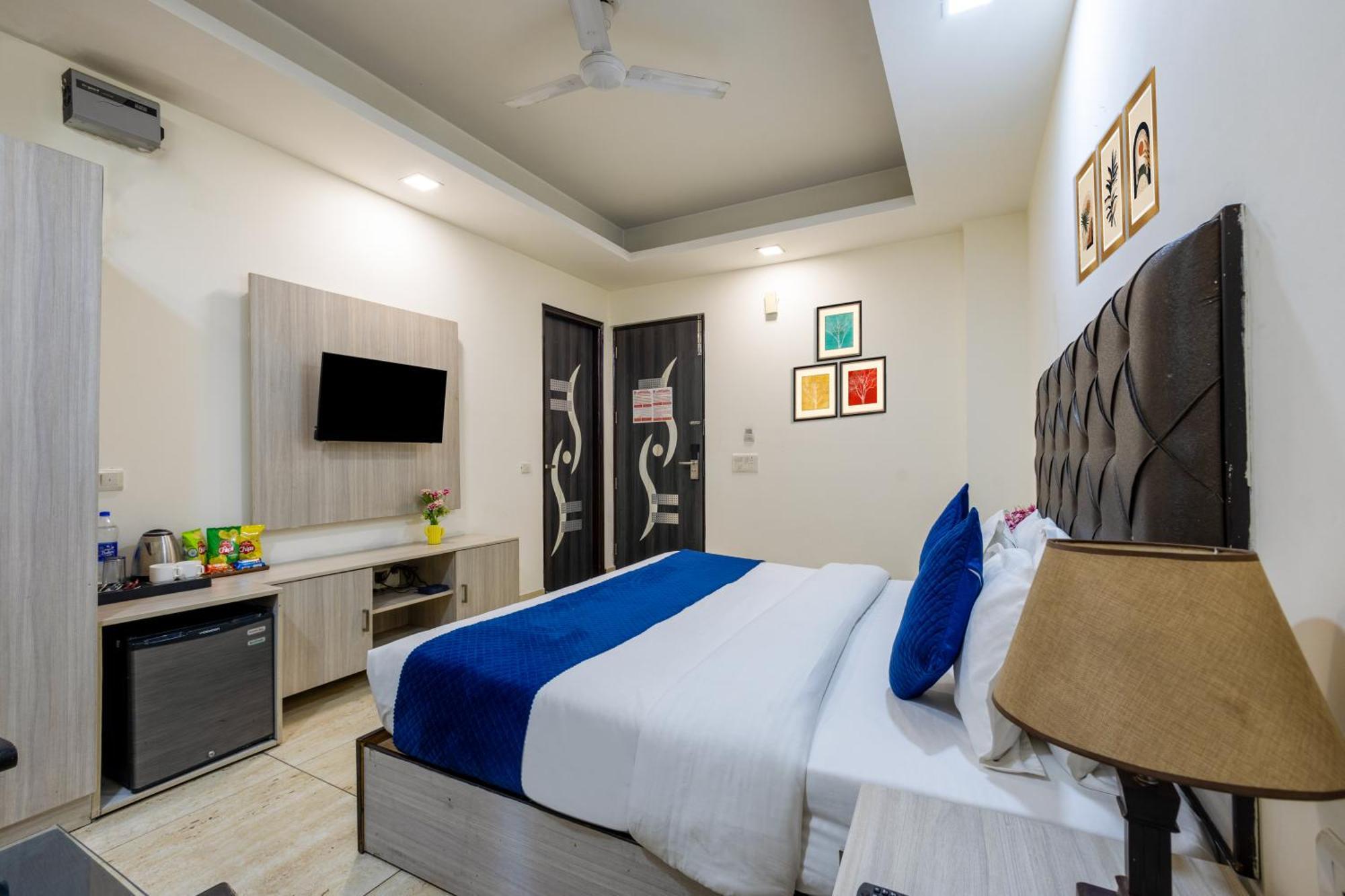 Kabul Hotel By Nexhub Palace - Medanta Gurgaon Bagian luar foto