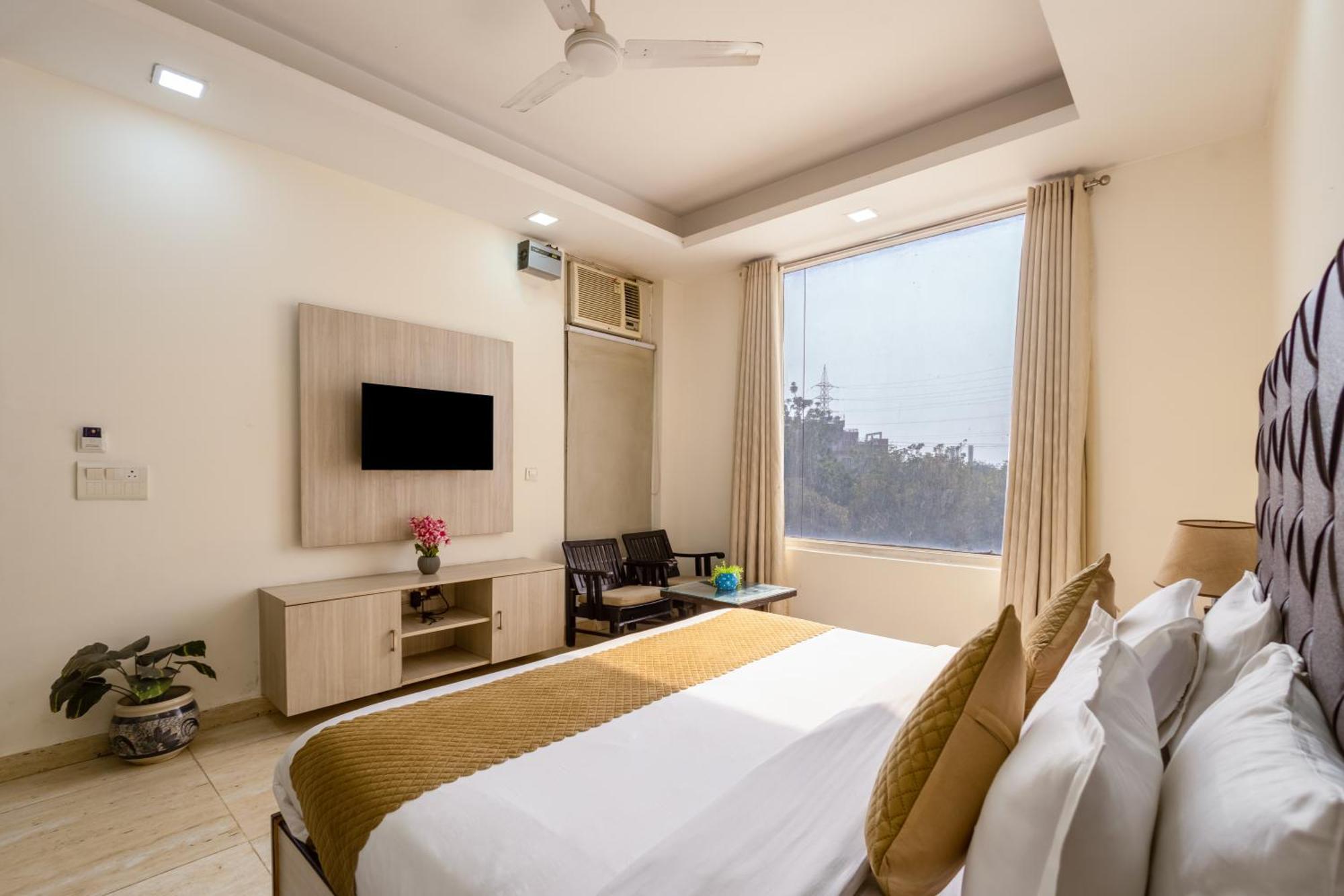 Kabul Hotel By Nexhub Palace - Medanta Gurgaon Bagian luar foto