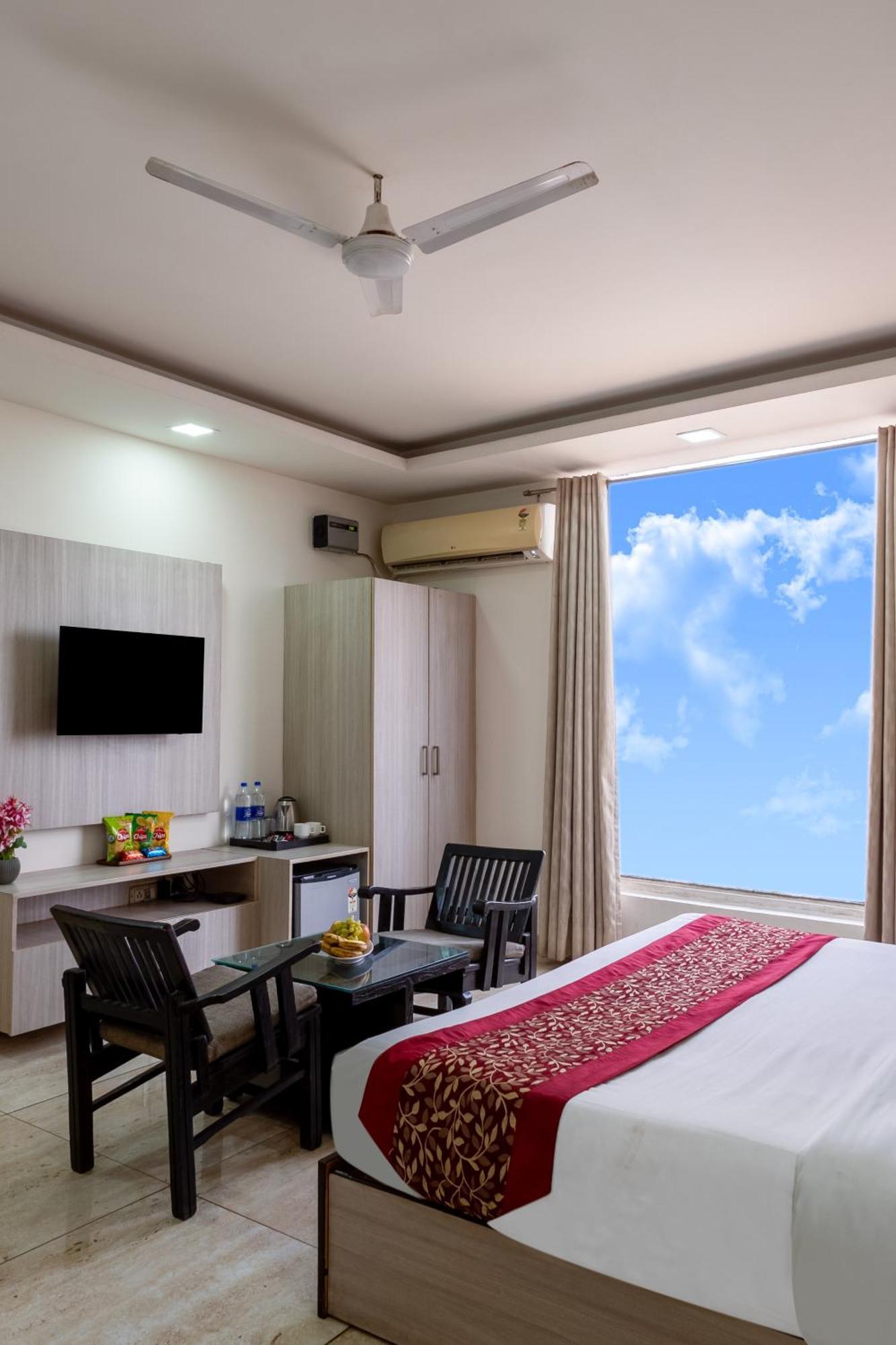 Kabul Hotel By Nexhub Palace - Medanta Gurgaon Bagian luar foto