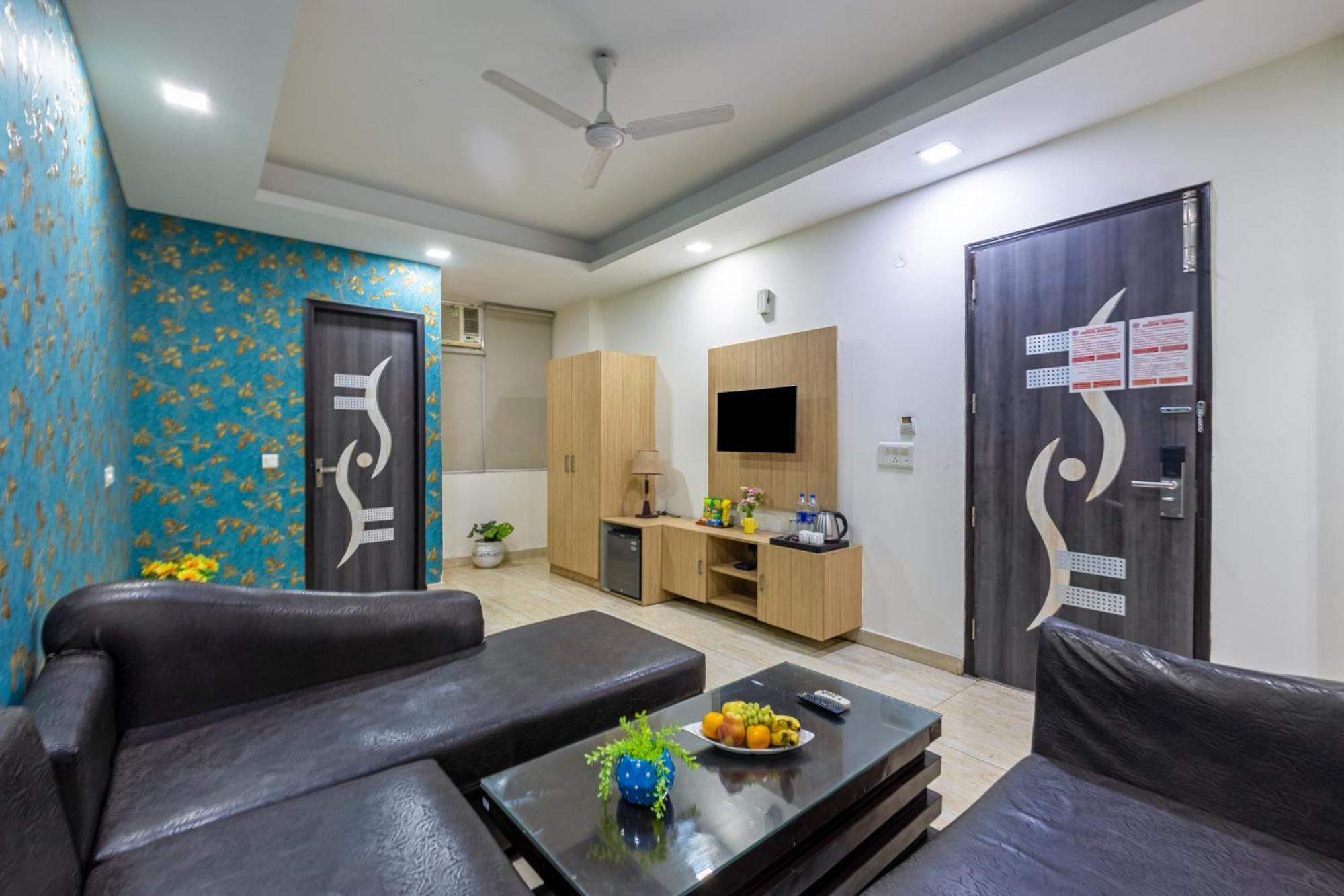 Kabul Hotel By Nexhub Palace - Medanta Gurgaon Bagian luar foto
