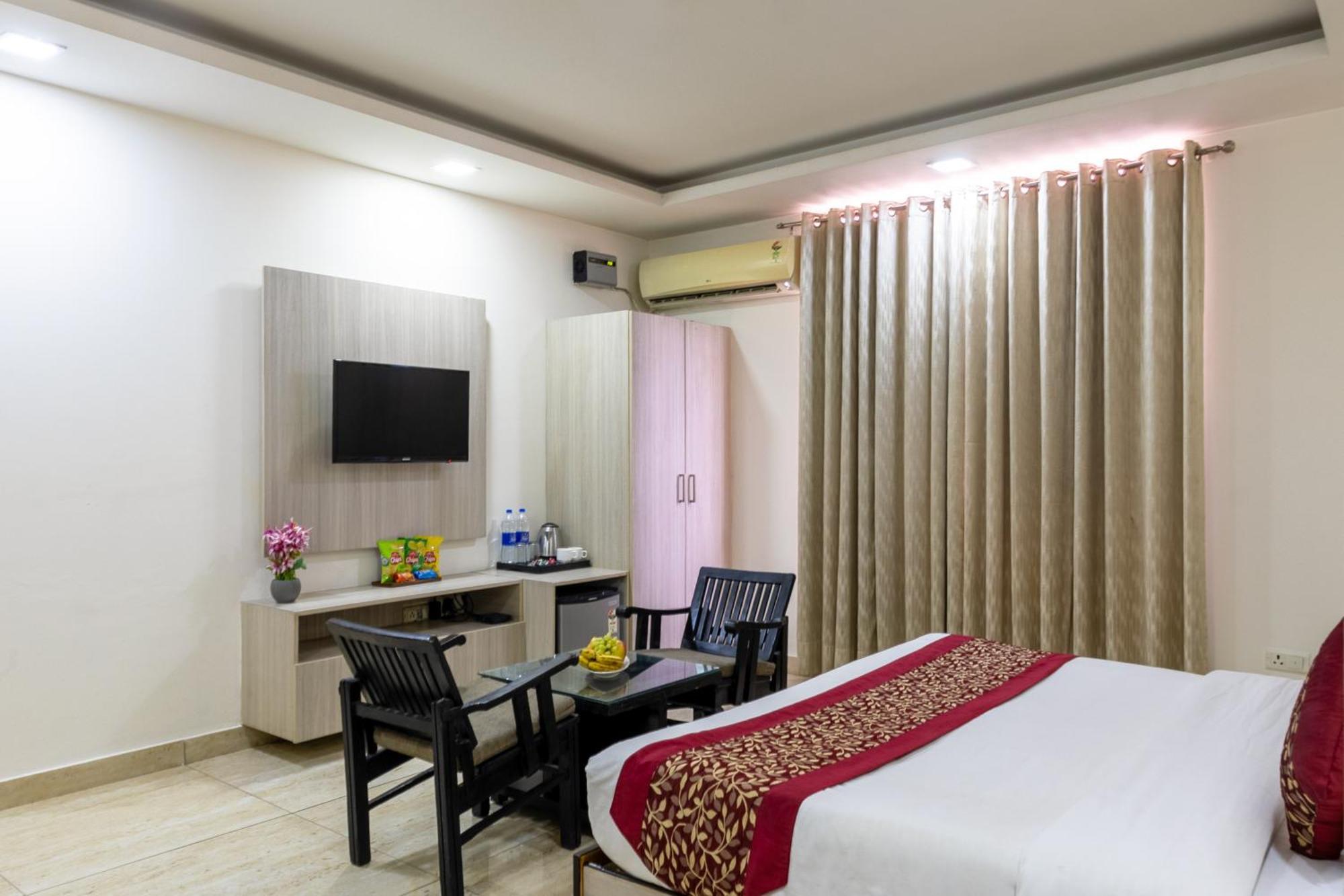 Kabul Hotel By Nexhub Palace - Medanta Gurgaon Bagian luar foto